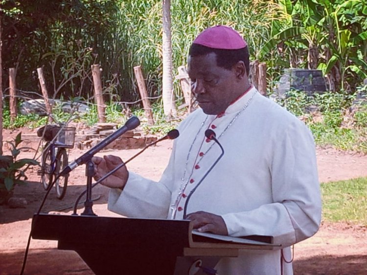 A trip of sympathy, togetherness in acknowledging the work well done by the late Emeritus Archbishop Poulino Lukudu Loro by Bishop Barani Eduardo Kussala