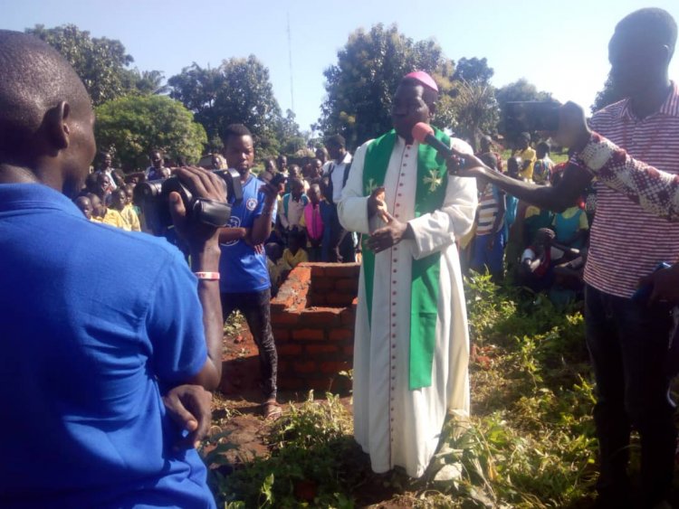 Bishop Hiiboro Launches a Parish in a Predominately Protestant Area