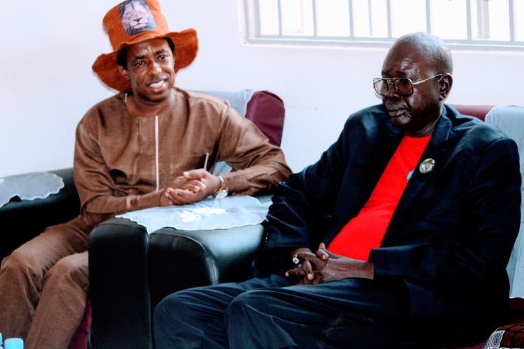 Veteran Politician of SPLM Paid a Courtesy visit to Azande King